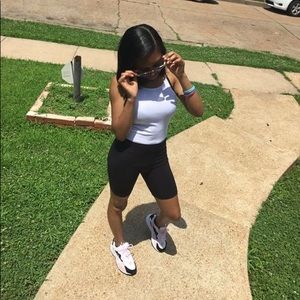 Meet your Posher, Unique